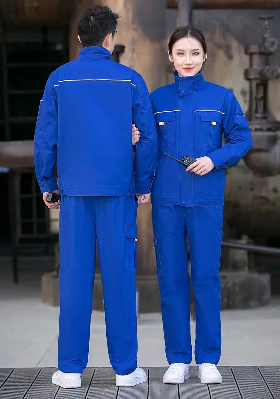 長(zhǎng)沙炭河服飾有限公司,長(zhǎng)沙西服定制公司,工作服定制,沖鋒衣定制,T恤定制