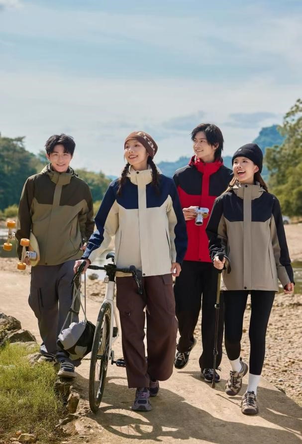 長沙炭河服飾有限公司,長沙西服定制公司,工作服定制,沖鋒衣定制,T恤定制 長沙炭河服飾有限公司,長沙西服定制公司,工作服定制,沖鋒衣定制,T恤定制